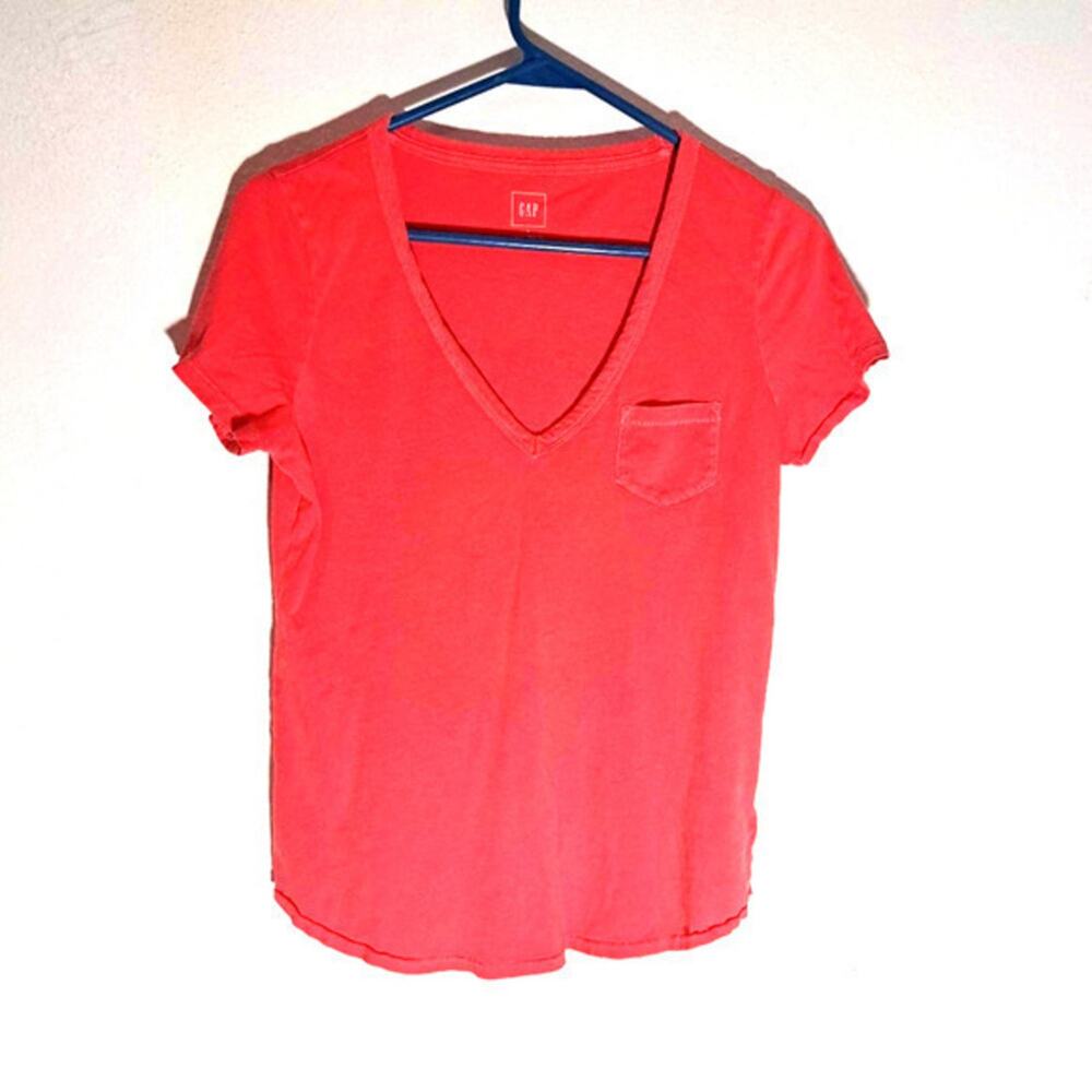 Gap shirt size small